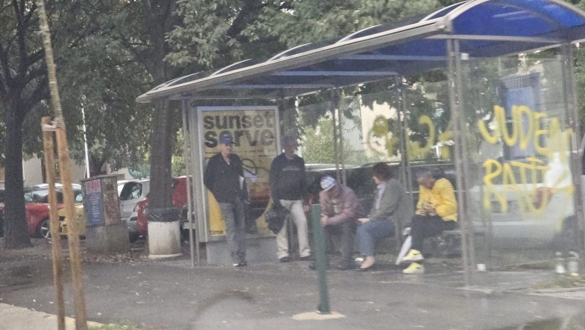 autobusna stanica vukovarska antisemitizam grafiti 1 