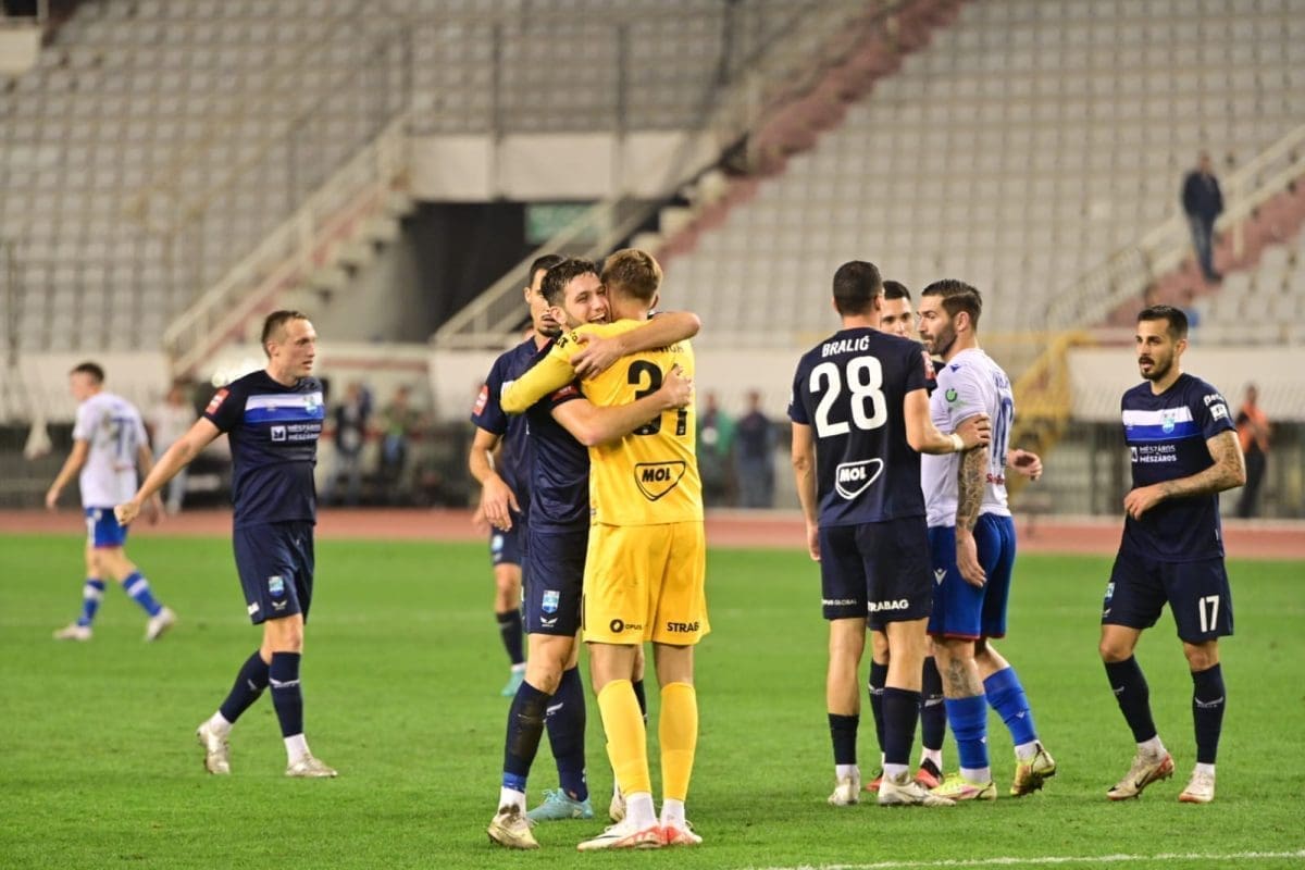 Osijek poslao poruku navijačima uoči dolaska Hajduka: 'Posebno apeliramo da se suzdrže...'