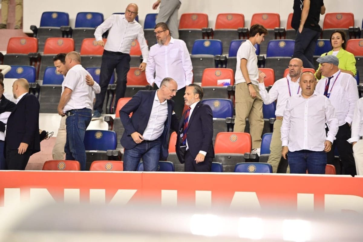 'SPLITSKA SILA' NA TRIBINAMA Puljak nije propustio derbi nad derbijima, pogledajte