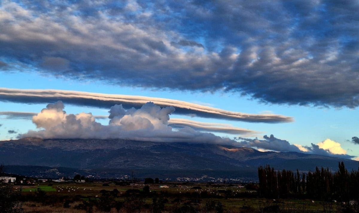 lentikularis kamesnica