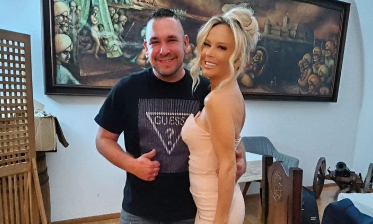 ŠTO SE TOČNO DOGODILO U BACKSTAGEU? Harmonikaš koji je svirao bendu Maje Šuput: "Malo nas je ponijela pozitivna atmosfera"