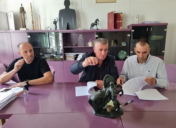 Bulj i Gizdić zaključili ugovor o kupoprodaji neizgrađenog građevinskog zemljišta u Gospodarskoj zoni Kukuzovac