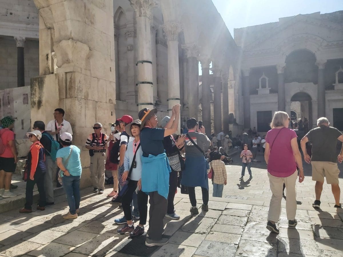 setnja gradom 141023 2 