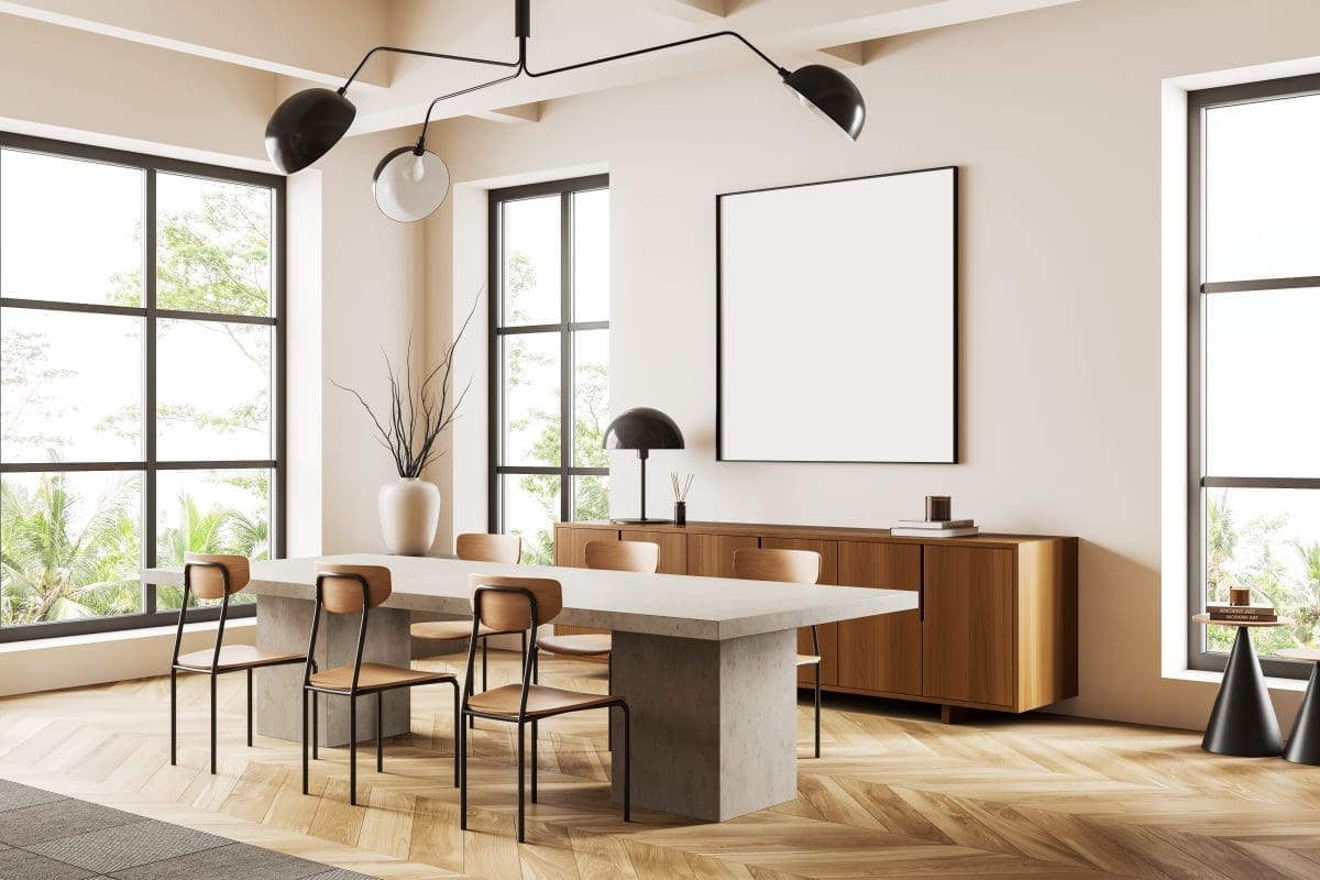 shutterstock 2161623047