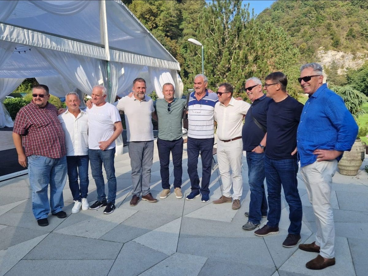 A ČIJI SU PO VAMA "VAŠI NAŠI"? Neočekivana suradnja koja će sve oduševiti