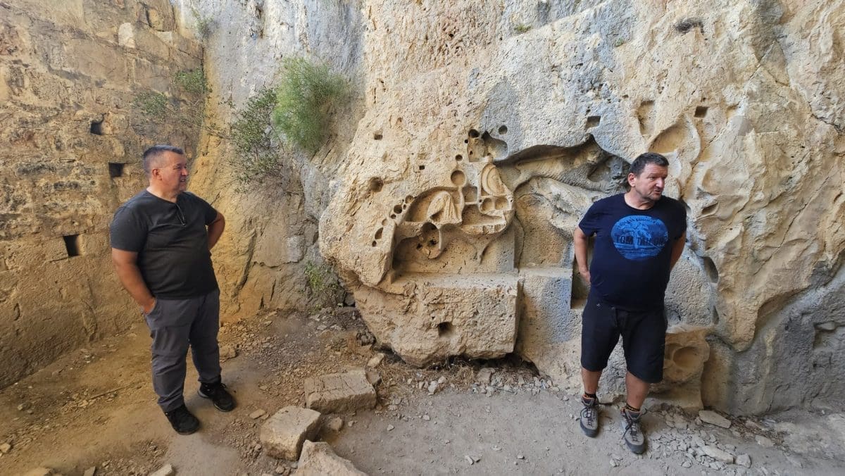 zmajeva spilja brac zoran kojdic 84