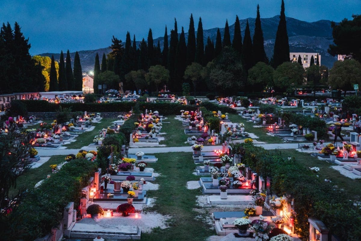 PROBLEMI NA LOVRINCU Odgađaju se termini sprovoda: "Nedostaje grobara, moguć je i štrajk..."