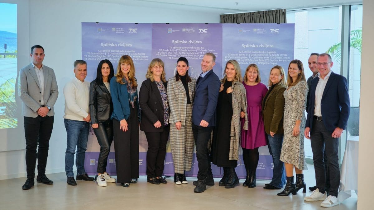 Bike projekt Splitske rivijere   zajedni  ka fotografija uzvanika i organizatora