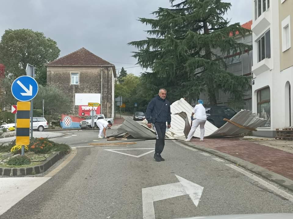 Vrgorac limeni krov 1 