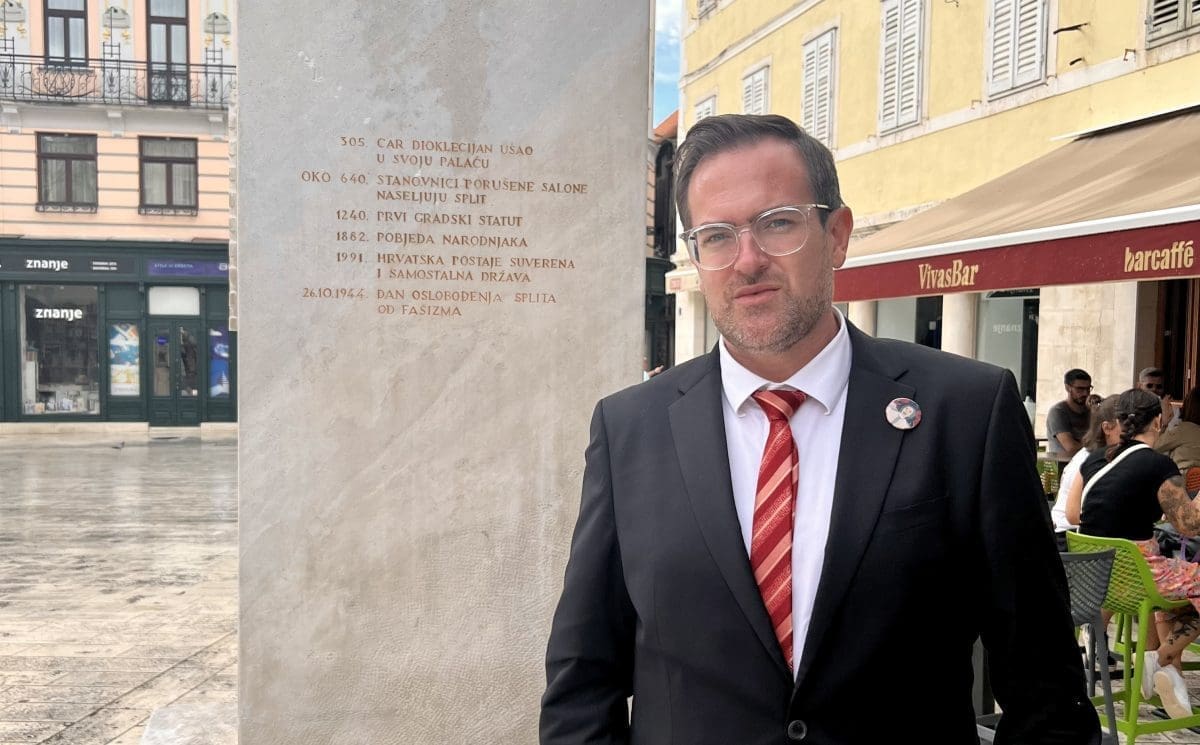 Barbir: "U splitskim školama nužan je građanski odgoj. Samo obrazovani građani mogu osigurati da mrak fašizma više nikada ne prevlada"