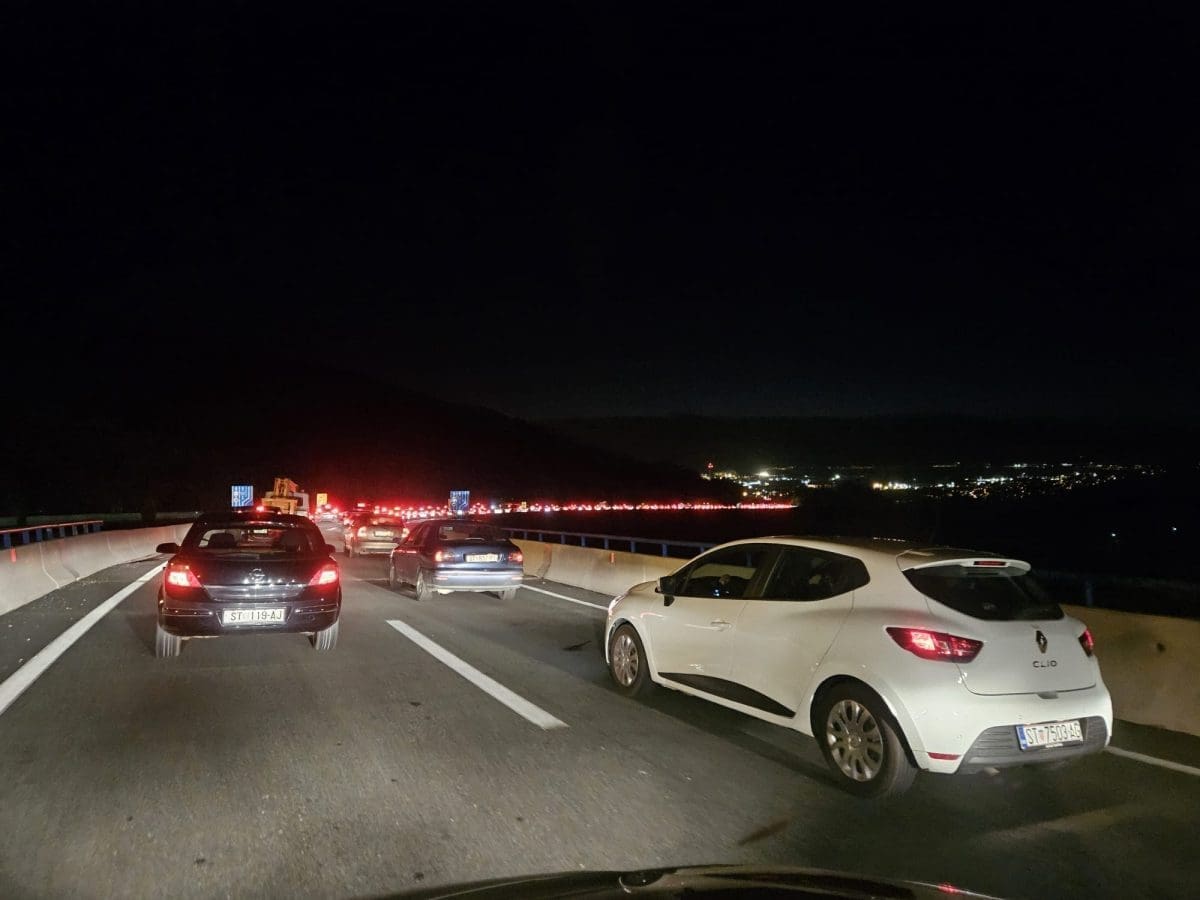 guzva na brzoj cesti 4