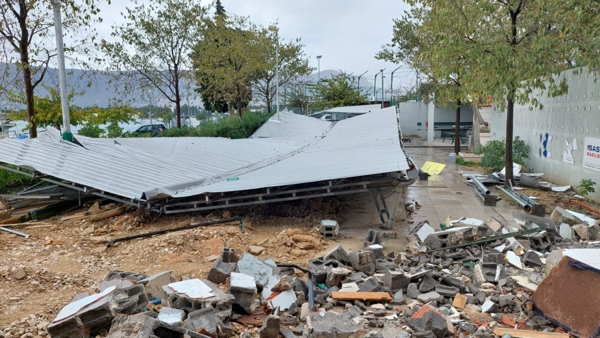 BAGEROM PROTIV NELEGALNOG BIZNISA Završena priča s iznajmljivanjem balotaškog terena i osnivanjem udruge na pomorskom dobru sportske Lučice u Spinutu