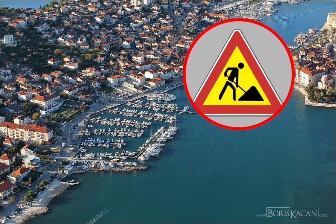 GRAĐANI, OPREZ! U Trogiru nova regulacija prometa: Vozit će se jednosmjerno, a ovaj parking bit će besplatan...