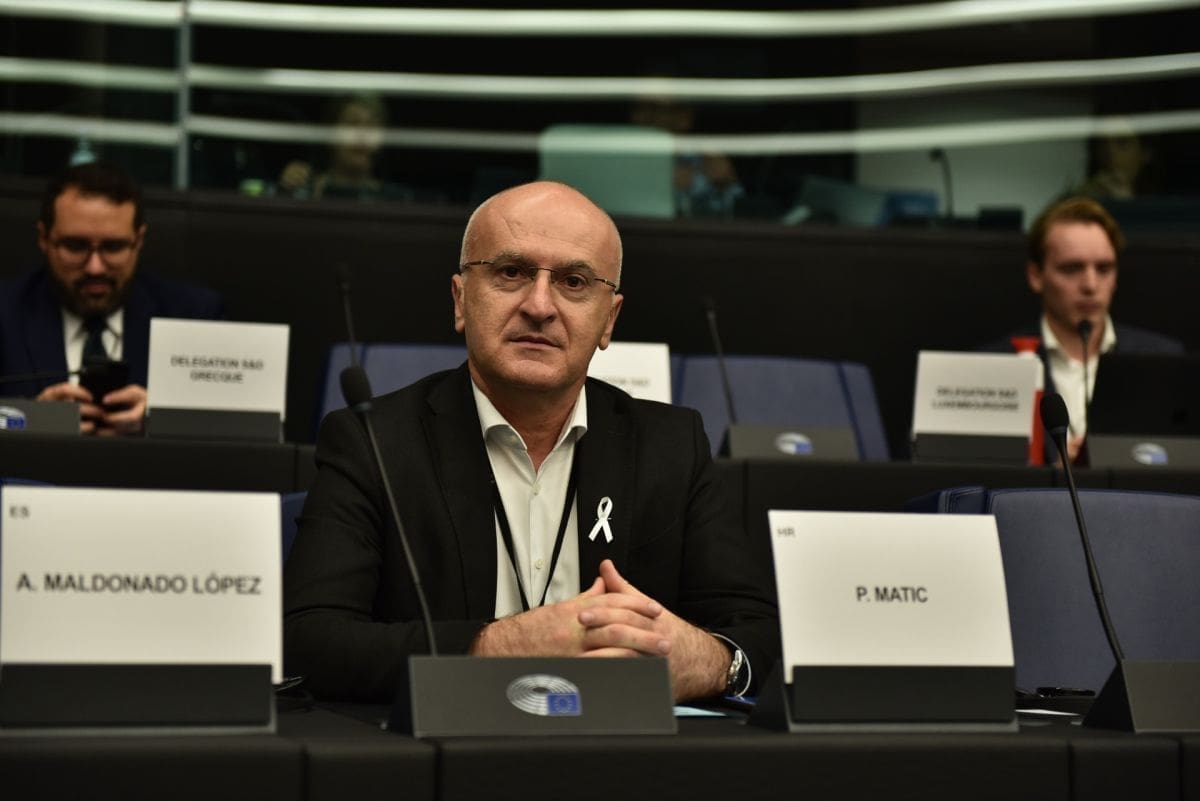 zastupnik matic parlament naslovna