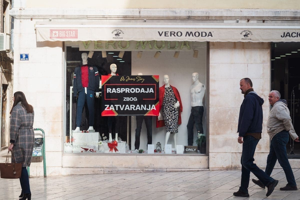 12 20 ducani centar zatvaranje rasprodaja 1