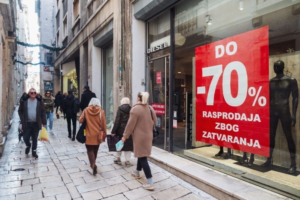 12 20 ducani centar zatvaranje rasprodaja 3