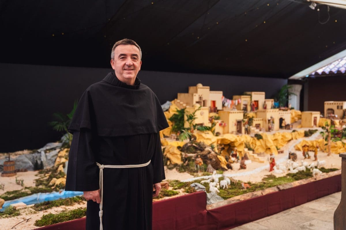 ČUDESNO REMEK DJELO Pogledajte najljepši Betlehem u Splitu pred kojim vjernici mole potpuni oprost! Fra Martin: "Želja je da pronađemo Isusa u svom srcu"