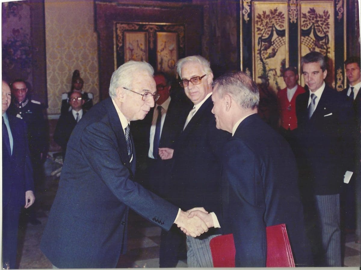 Francesco Cossiga Predsjednik Republike Italije Napulj 1992