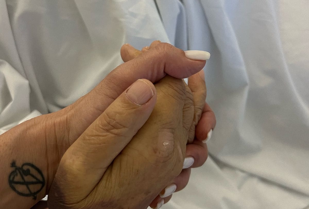 Poznata Splićanka oprostila se od svoje majke: 'Kad si me rađala, zamalo nisi umrla...'