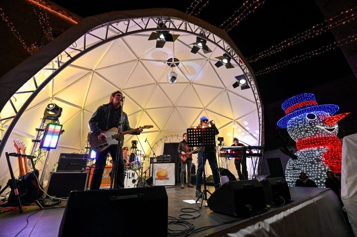 jura stublic trogir advent 11