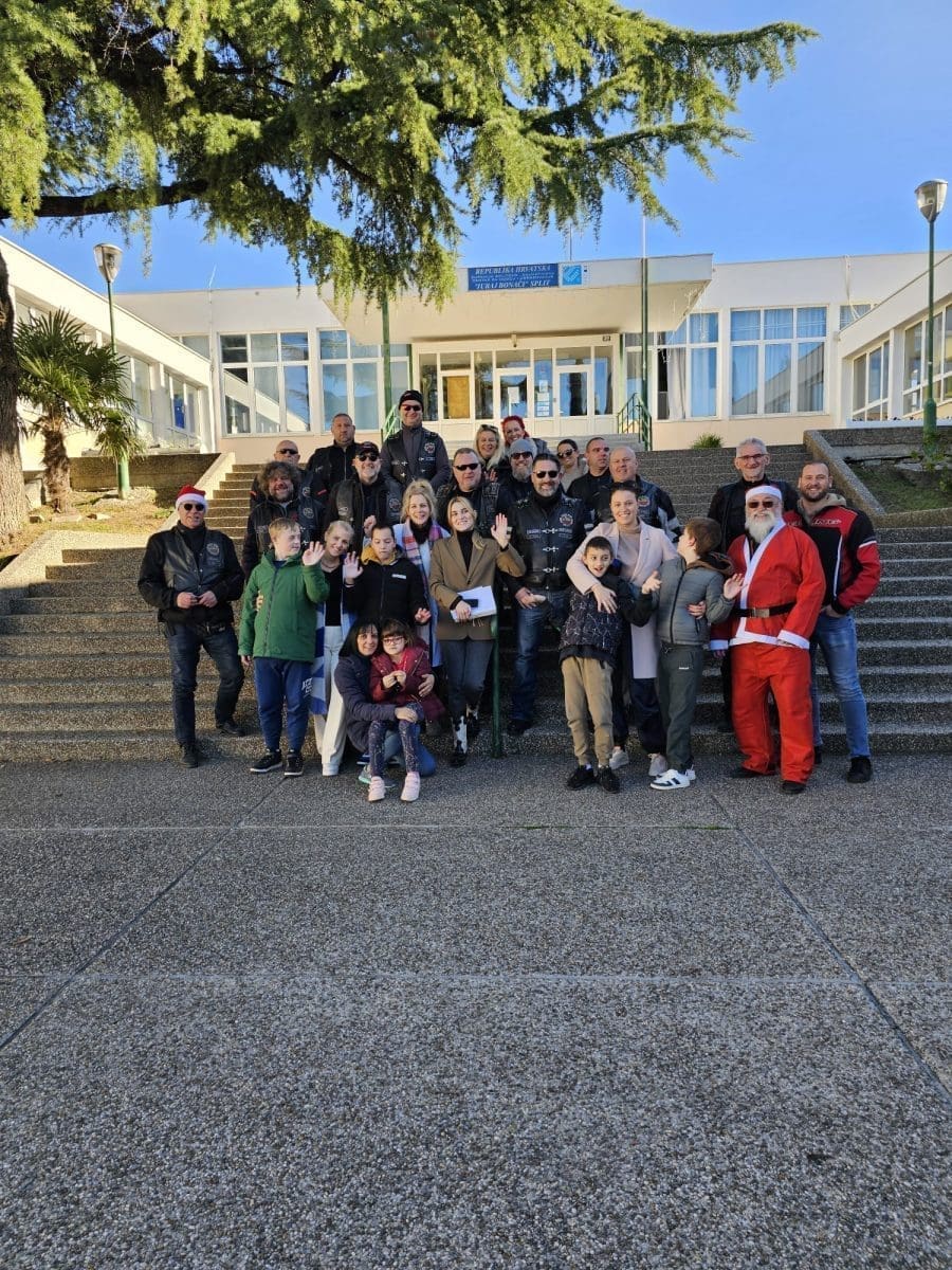 mk fjaka centar bozic 8 