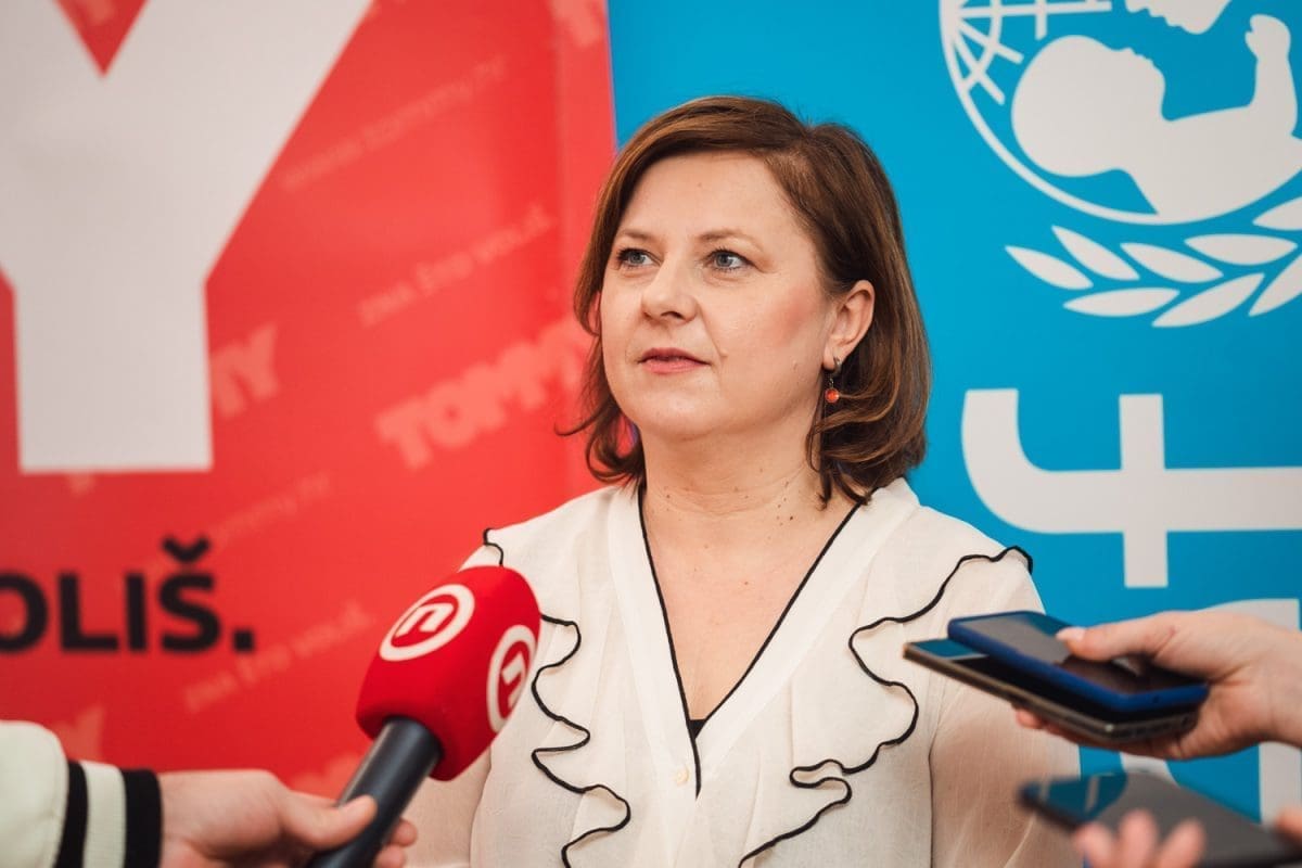 1 30 tommy unicef promo 1