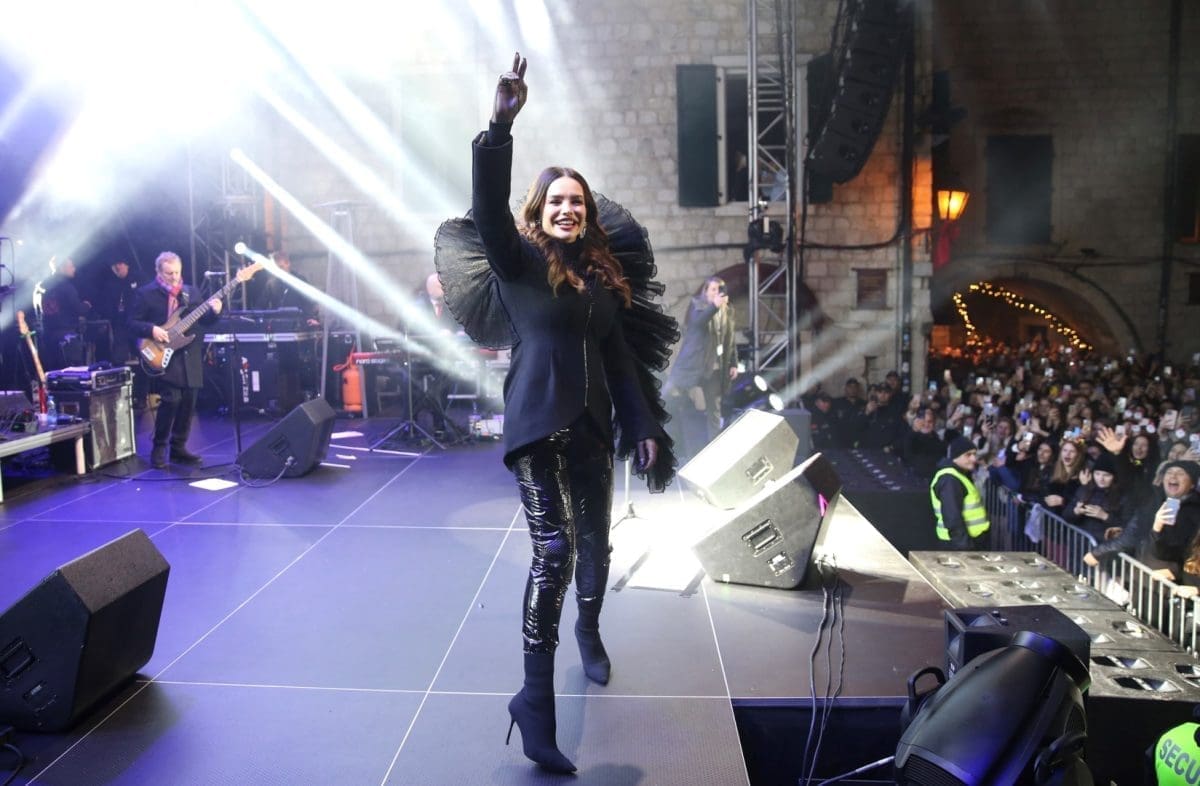 Severina na dočeku nove godine izgovorila rečenicu kojom je razbjesnila Srbe: "Provokatorica. Nekad mega zvjezda, sada 'ko zna što je"