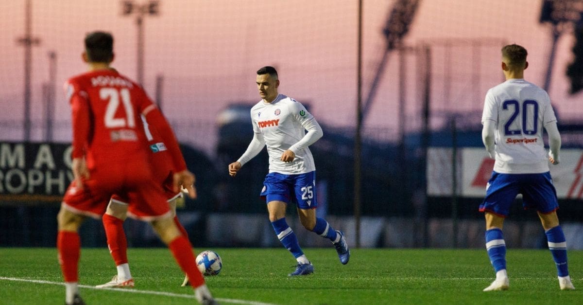 BIJELI SLAVILI PROTIV MAĐARA Hajduk s 5:2 pobijedio mađarskog prvoligaša. Trajkovski zabio iz kornera