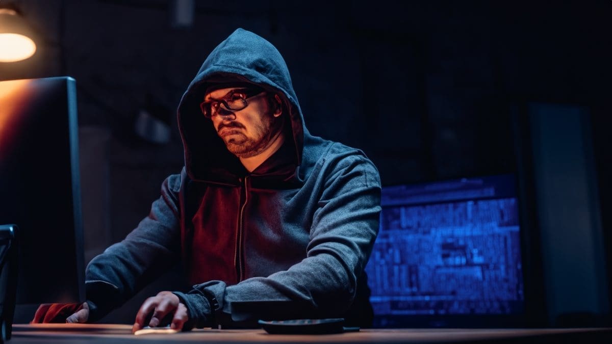 HAKIRAN VAM JE MOBITEL? Evo što trebate napraviti