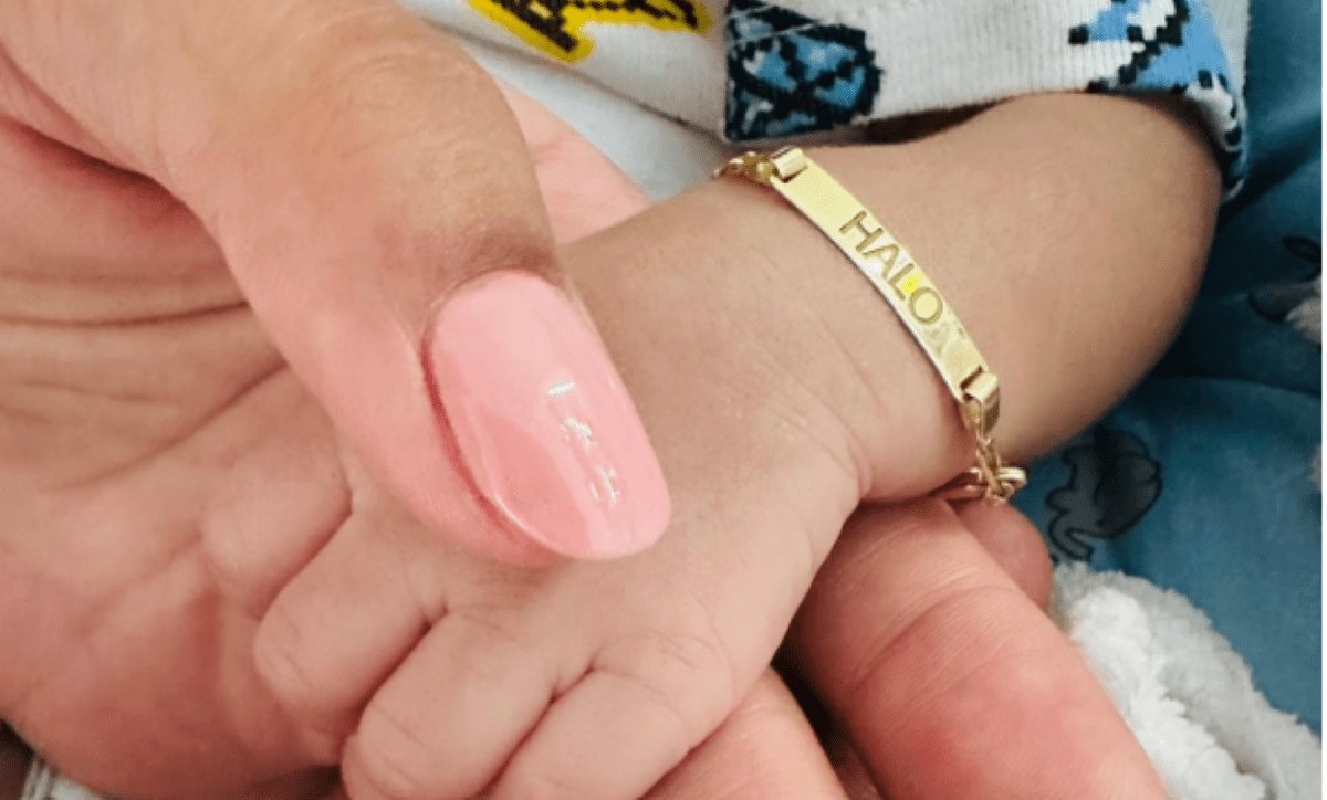 SRETNE VIJESTI Popularna glumica postala majka, rodila je sina