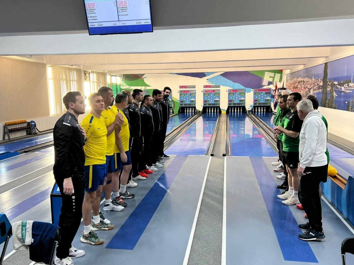 MERTOJAK-GRMOŠČICA 5:3 Juniori Mertojaka u akciji, na staze po prvi put izašli i polaznici škole kuglanja