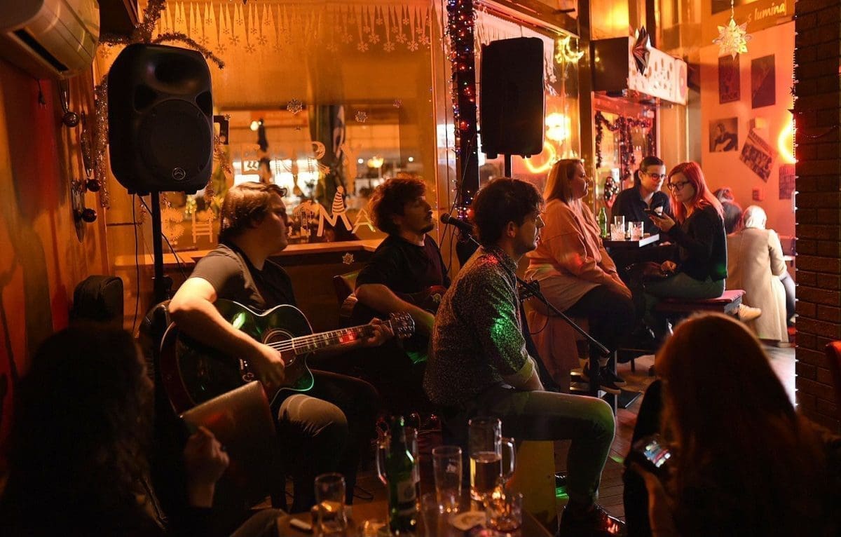 Veljača u Back Baru Plan B u znaku glazbenih putovanja!