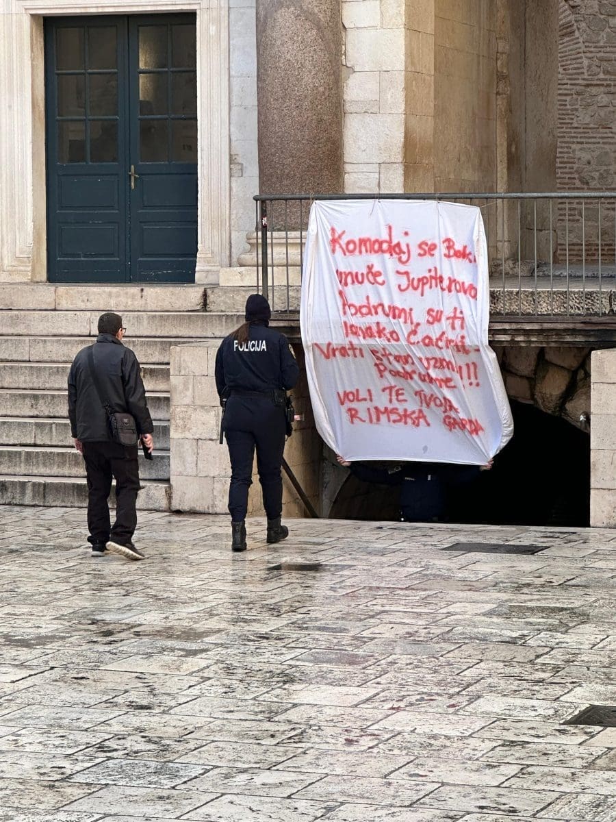 policija dosla podrumi 1 