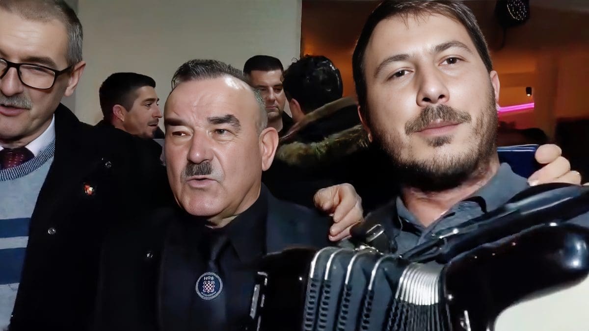 VIDEO Skejo u Dicmu pjevao s harmonikašem na proslavi pravoslavnog Badnjaka i Božića