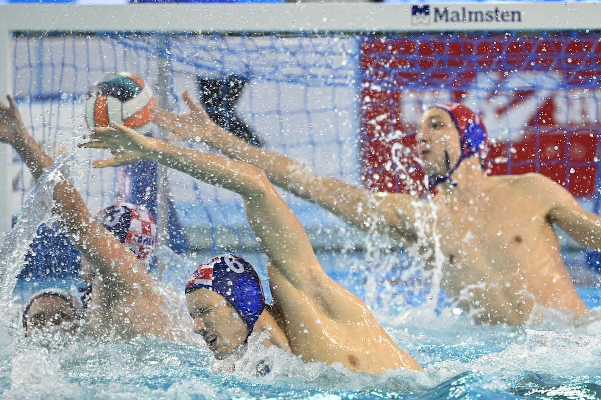 BARAKUDE U BORBI ZA POLUFINALE Grčka je opasna, vodi u prvom poluvremenu!