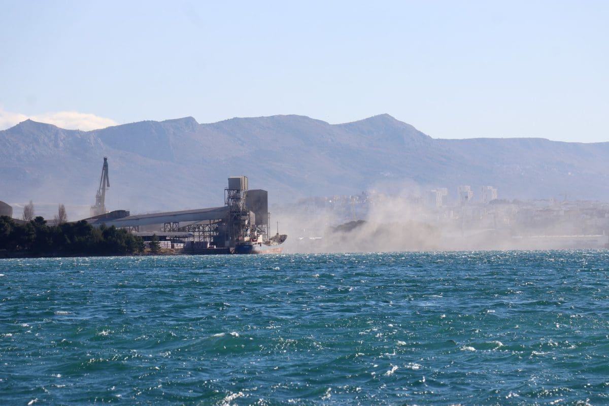 'JAVNO DOBRO' O ONEČIŠĆENJU ZRAKA U SPLITU: "Ima li itko odgovoran?"