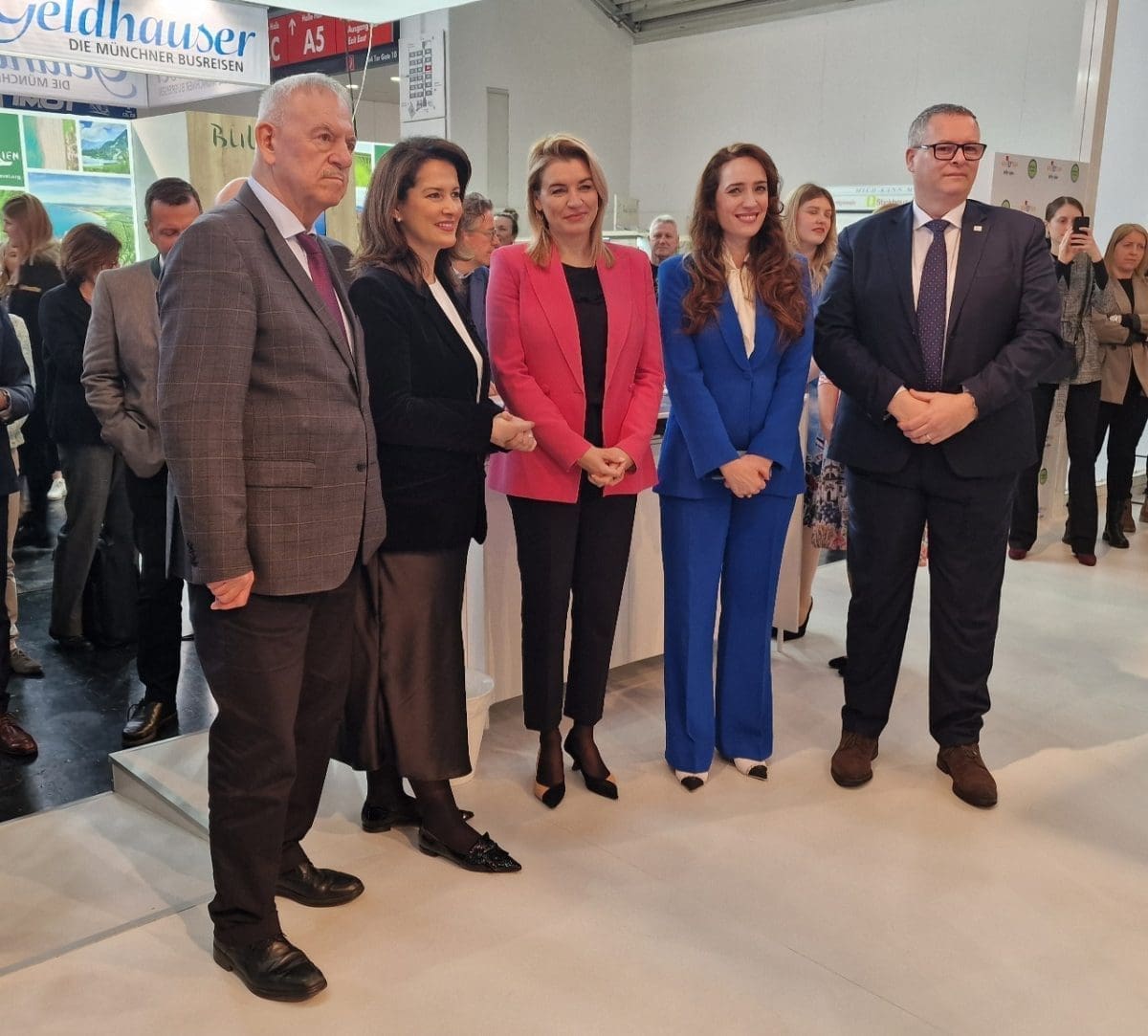 Duvnjak Kaniber Brnjac Mili  i   Stani  i  