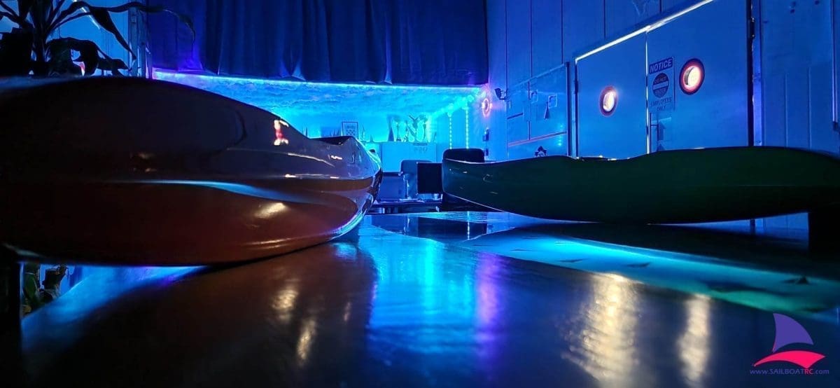 Viss IOM yacht by Sailboat RC 2