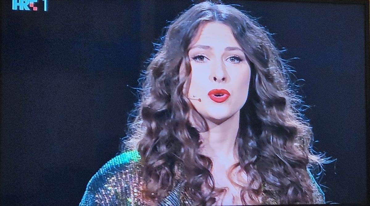 VODITELJICA DORE SPOMENULA POLJUD, SPLIĆANI PALI U TRANS "Da Hrvatska pobijedi na Eurosongu..."