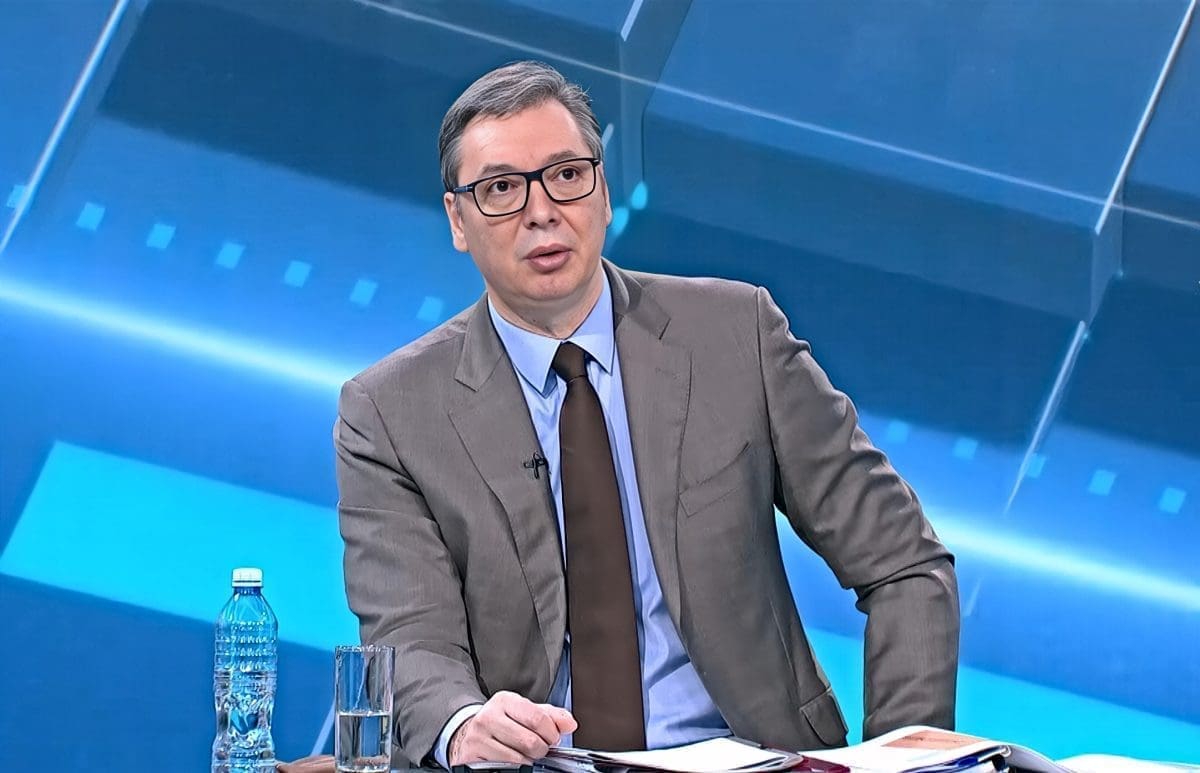 Vučić se oprostio od Bore Čorbe: "Otišao je velikan"