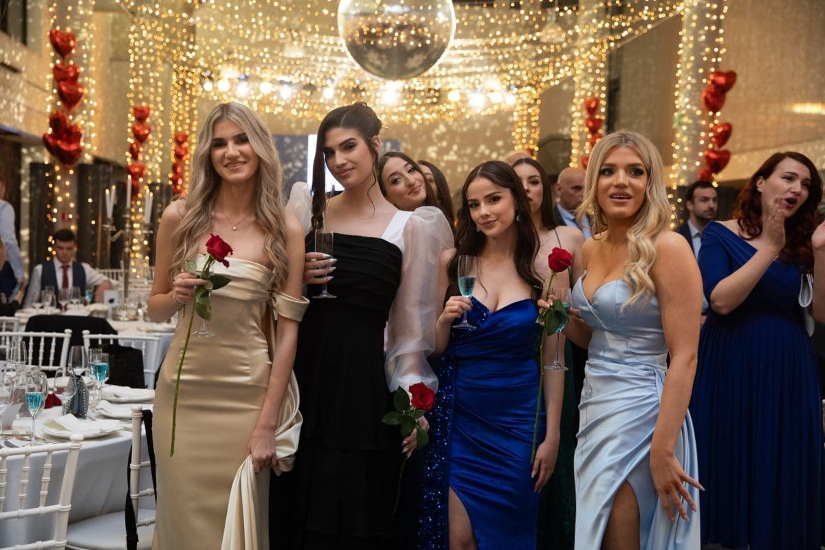 FOTOGALERIJA Maturanti Druge gimnazije Split glamurozno proslavili maturalnu večer u Restoranu Kampus