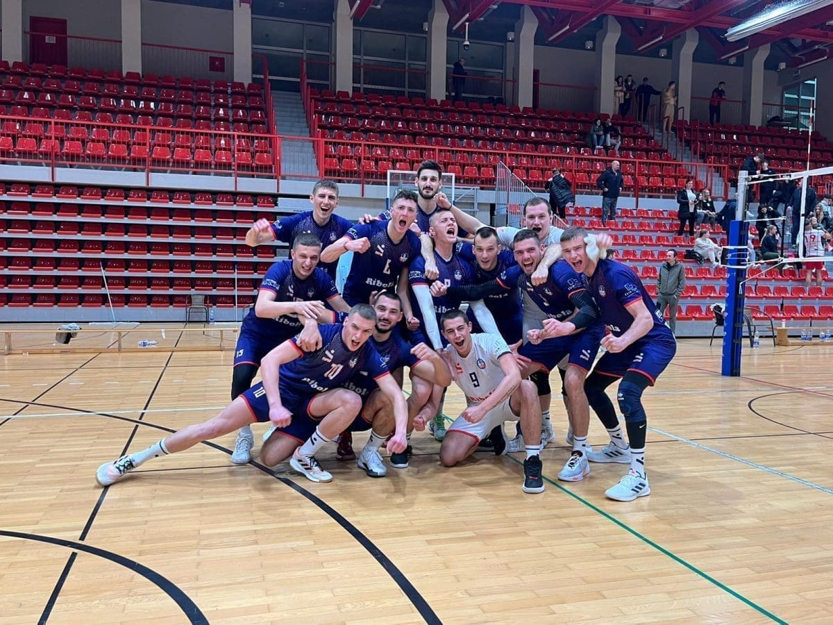 U 15. kolu Superlige OK Ribola Kaštela je na gostovanju pobijedio OK Rovinj s 3:0