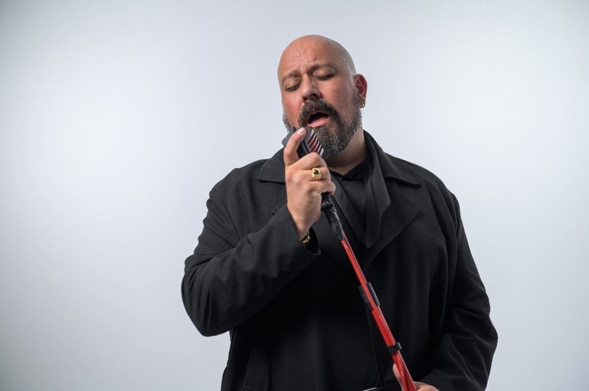 Saša Jakelić obilježava 30 godina umjetničkog rada solističkim koncertom "Return to Croon"