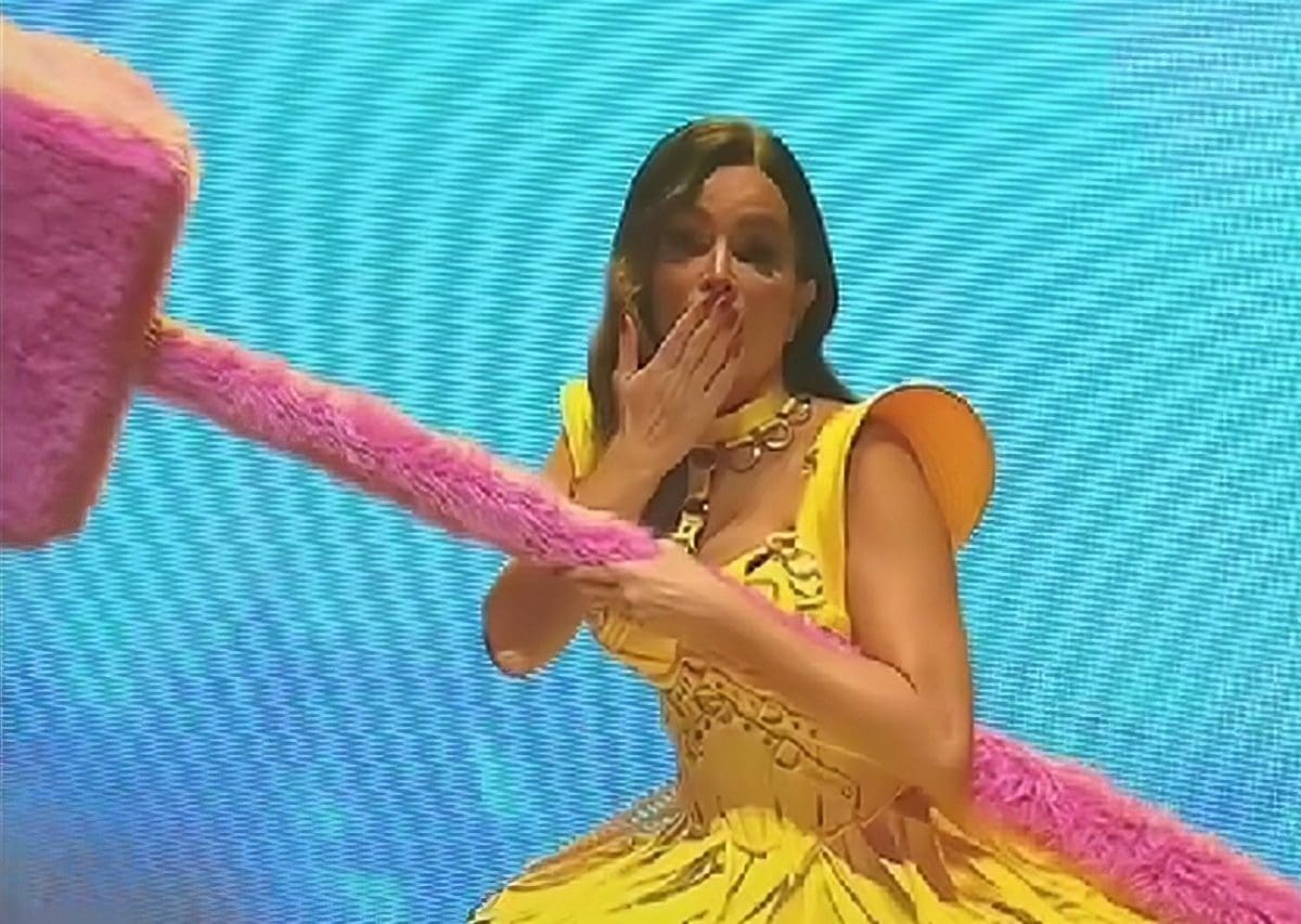 Saša Lozar se javno ispričao Severini!