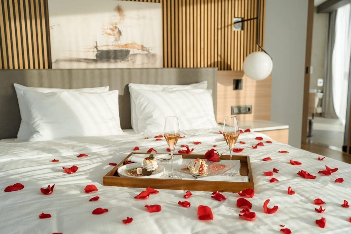 Valentinovo u AC Hotelu Split: Večera u sljedovima, glazba i masaža u Spa centru po posebnoj cijeni