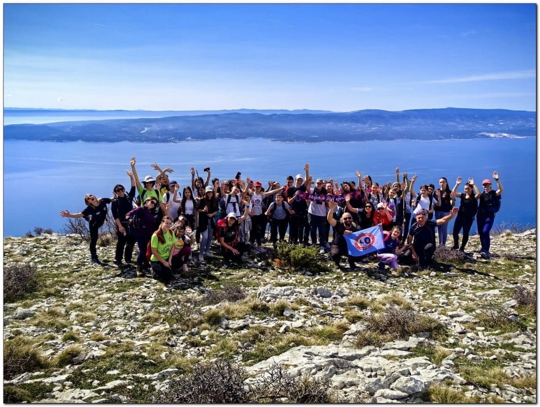 432754074 818752716956763 1007949132185898261 n