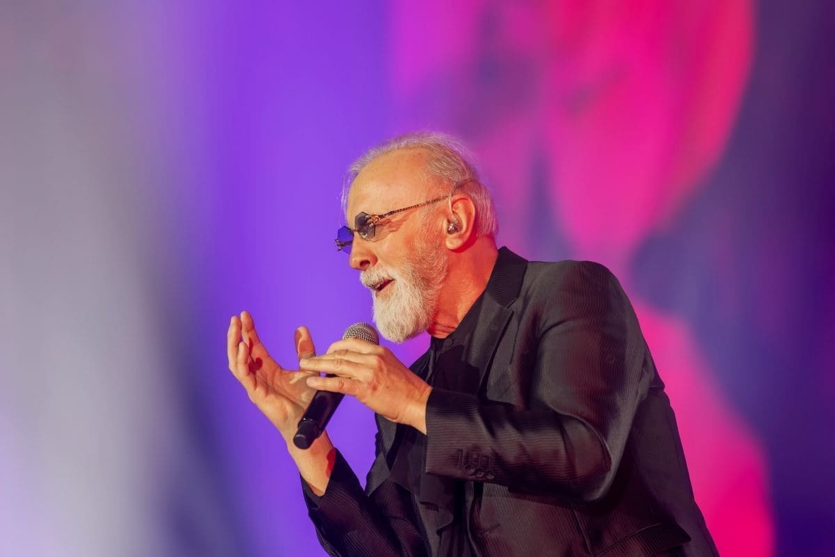 Dino Merlin najavio novi audio-vizualni album pjesmom “Briga”