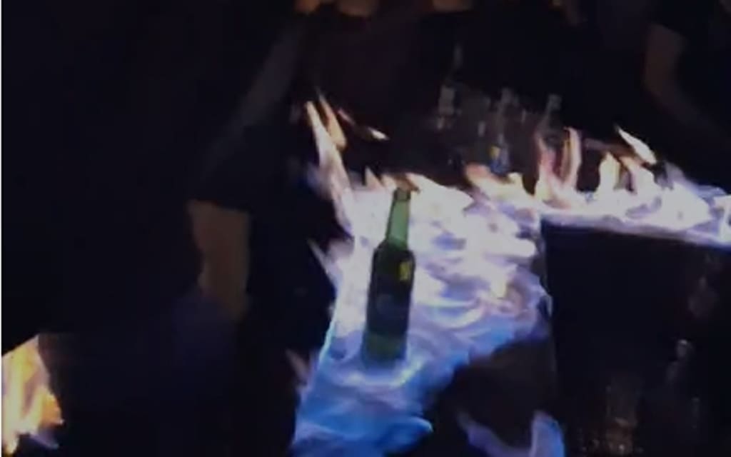 Konobarica koja je zapalila goste puštena na slobodu