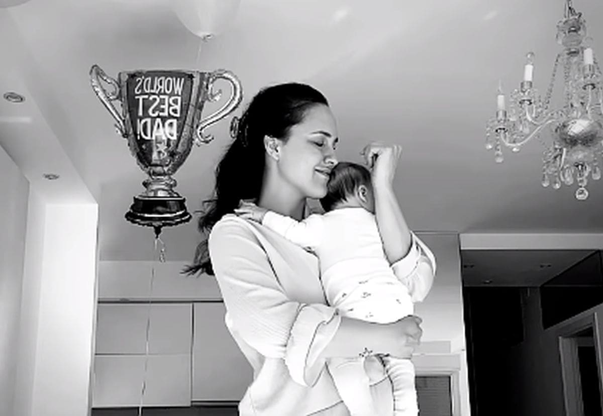 Naša popularna pjevačica nasmijala do suza videom: "Što muževi očekuju kad uspavaš djecu..."