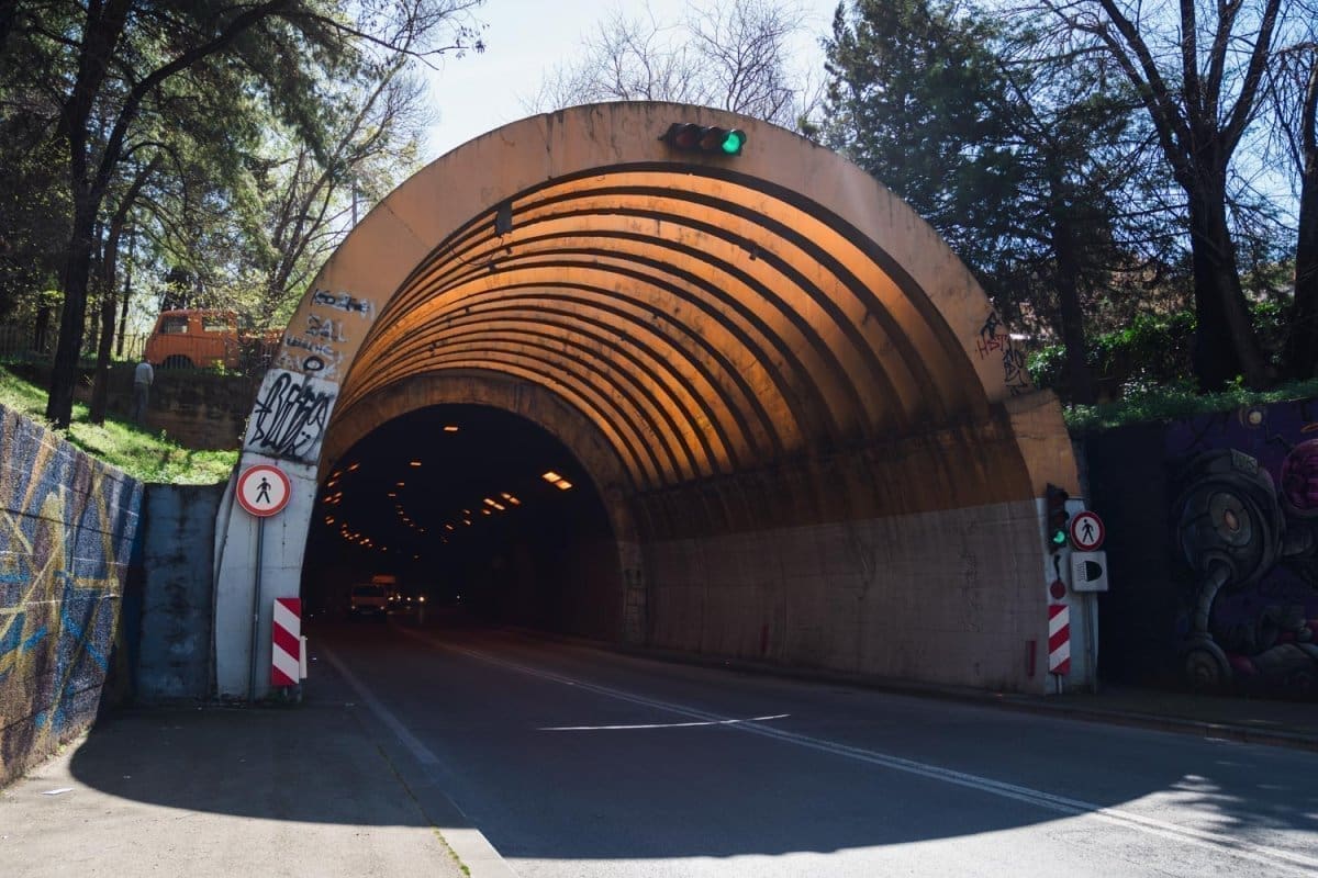 Kako izgleda Marjanski tunel? Bajić (HDZ) tvrdi da se ovo nije očekivalo te da su građani nezadovoljni. Ivošević: "Trenutno tražimo rješenje za nabavu ventilatora"